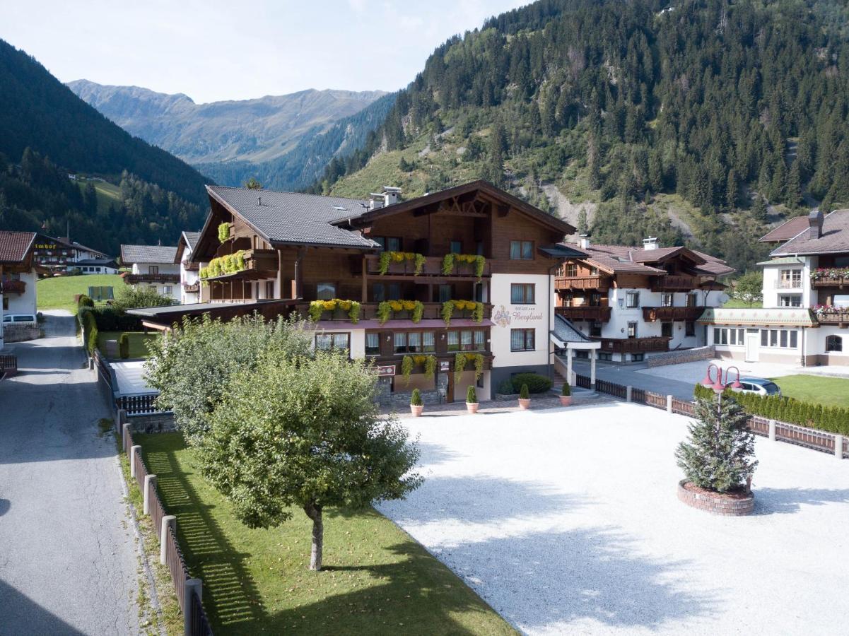 Hotel Garni Bergland Neustift im Stubaital Exterior photo